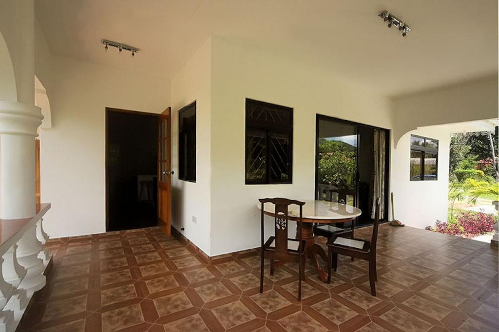Coco Bay Villa Баи-Сейнт-Энн Экстерьер фото